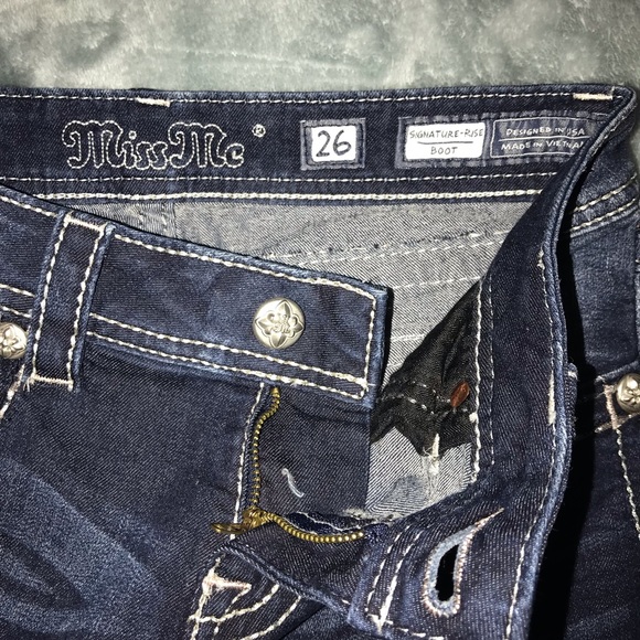 NWOT Miss Me Signature-Rise Boot Cut jeans - Picture 3 of 3